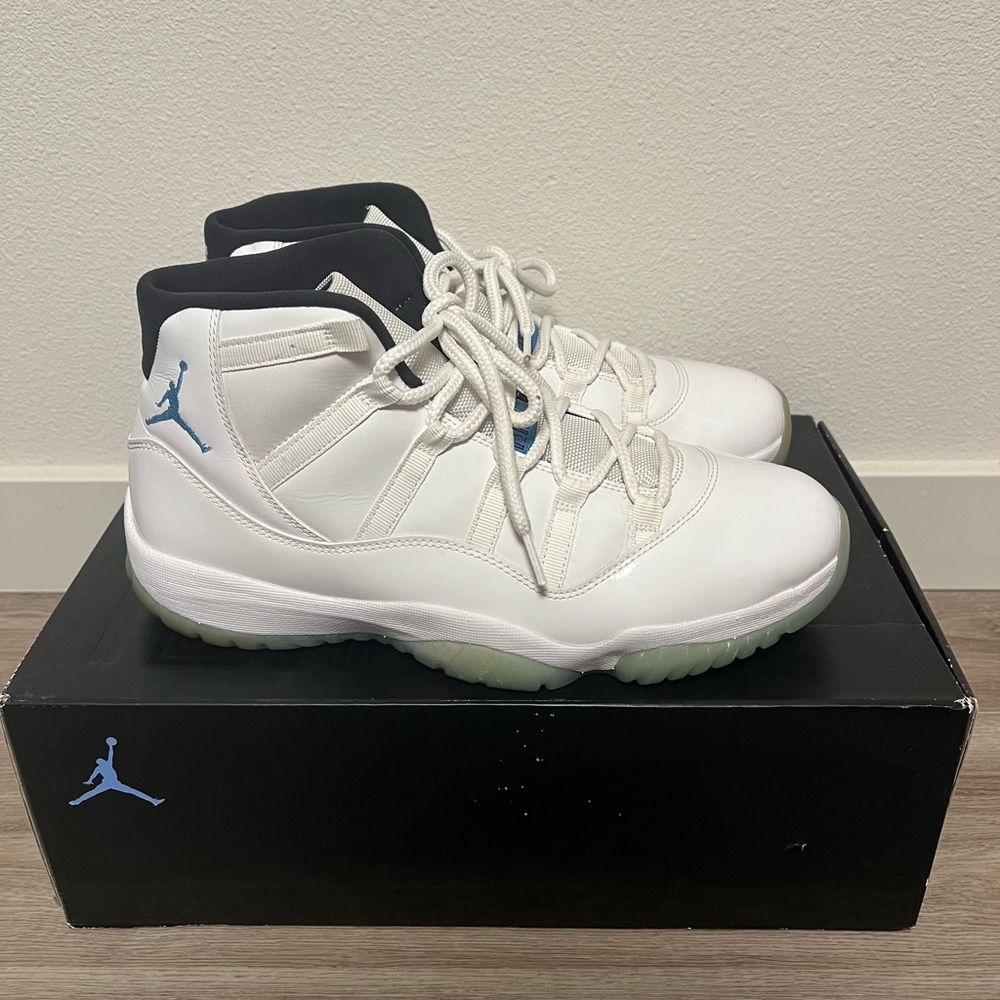 Jordan 11 Retro Legend Blue Size 11